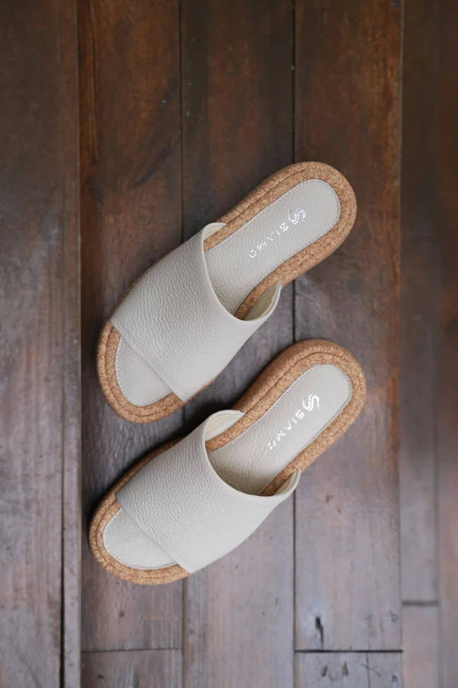 SKK-041 Ecru Leather Women's Slippers