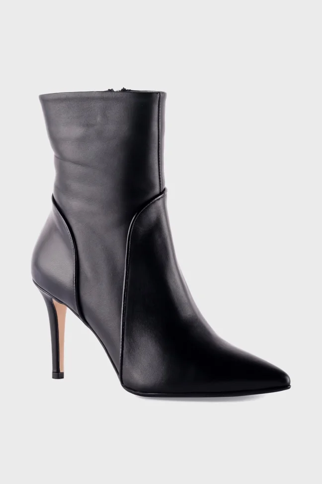 SKB-001 Black Leather Women's Boots